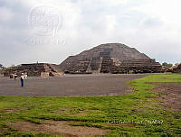 CGL5212 Zona Arqueológica de Teotihuacán (2).jpg
