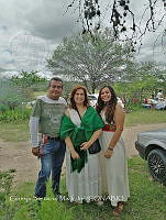 OM 0024 Muestra de vestimenta tradicional.jpg