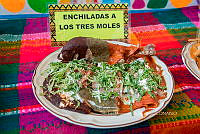 IMDOC 4941 Enchiladas a los tres moles.jpg