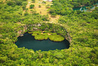 Cenote_Zacaton_aerea_0889015.jpg