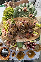 IMDOC3337 Liebre empanizada con salsa de granada.JPG