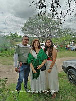 OM 0024 Muestra de vestimenta tradicional.jpg