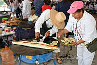 OM 0011 Elaboración de tlacoyos.jpg